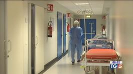 Vaccini, "Avanti con terza dose" Green pass: si discute thumbnail