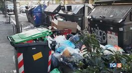 Spazzatura a Roma: premi e polemiche thumbnail