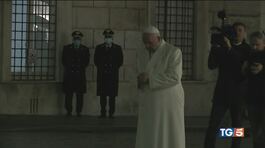 Il Papa e l'Immacolata, le rose e la preghiera thumbnail