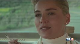 Sono passati 30 anni e Sharon seduce ancora thumbnail