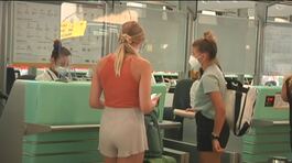 Green pass, è polemica più di duemila contagi thumbnail