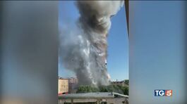 Grattacielo di Milano, come  una torcia in tre minuti thumbnail