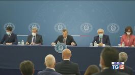 Draghi: "Il governo va avanti", chiarimenti Lega-Pd thumbnail