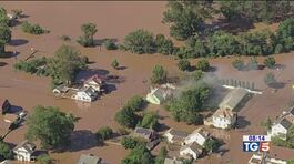 Alluvione su New York, l'uragano si sposta thumbnail