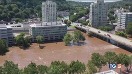 Ida, almeno 45 morti, New York sott'acqua thumbnail