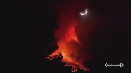 L'Etna torna a dare spettacolo thumbnail
