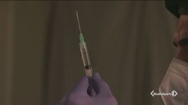 Caos vaccini, caccia alle dosi thumbnail
