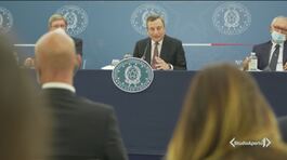 Vaccino, avanti tra le tensioni thumbnail