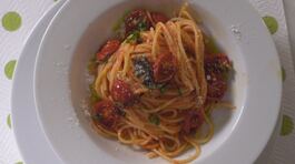 Spaghetti ai pomodori infornati thumbnail