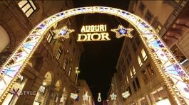 Le luci Dior che accendono le notti natalizie di Milano thumbnail