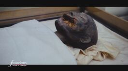 Egitto: la mummia della mamma di Tutankhamon thumbnail