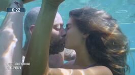 La prova ricompensa a coppie: il bacio in apnea thumbnail