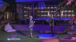 Il discorso di Carmen Russo a Enzo Paolo Turchi thumbnail