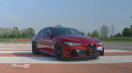 La prova dell'Alfa Romeo Giulia GTA thumbnail
