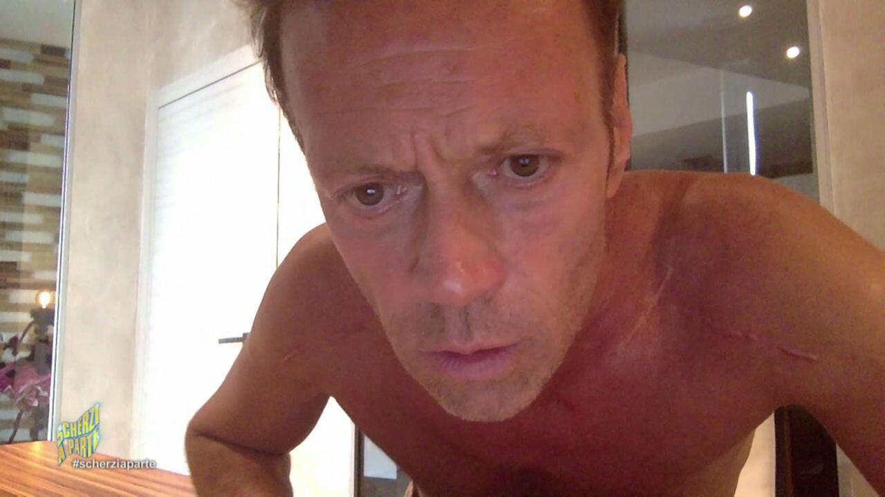 Scherzo Rocco Siffredi a Scherzi a Parte 2021 | Video Mediaset