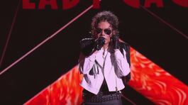 Showdown | Michael Jackson canta "I just can't stop loving you" thumbnail