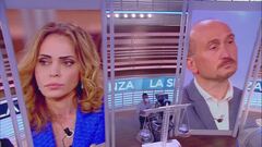 Giovedì 21 aprile, Canale 5