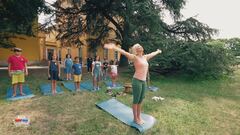La lezione di yoga di Antonella Elia