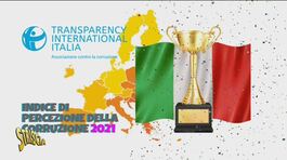 Italia tra i Paesi più corrotti, la stecca d'oro ai politici thumbnail