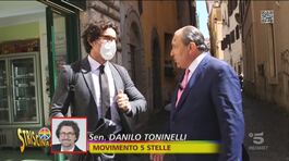 Minacce a Di Maio, il Vespone punge Toninelli thumbnail