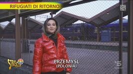 Al confine con la Polonia, i rifugiati che ritornano thumbnail