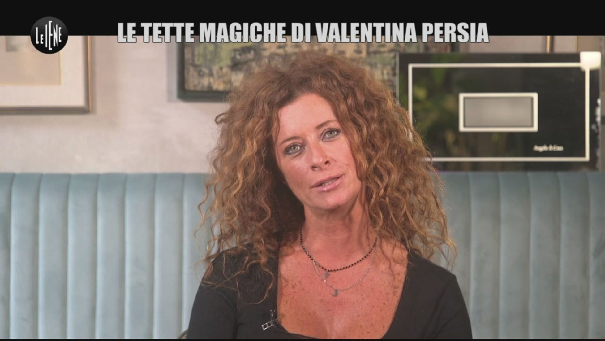 Le Iene: CORTI: Valentina Persia e il seno ferormonico Video | Mediaset  Infinity