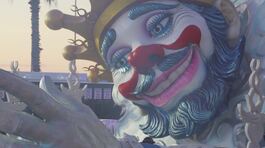 Aria di festa a Viareggio per il Carnevale thumbnail