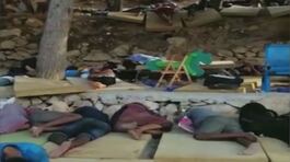 Lampedusa choc, condizioni disumane thumbnail