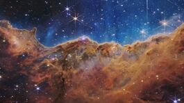 Uno scatto ai confini dell'universo thumbnail