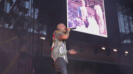 Pezzali, immenso karaoke a San Siro thumbnail