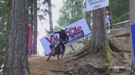 La pista di discesa di mountain bike più dura al mondo thumbnail