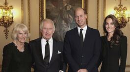 Royal Family, la guerra delle foto thumbnail