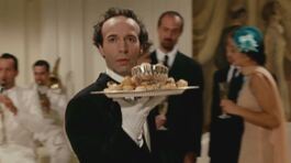 Benigni, 70 anni di risate e poesia thumbnail