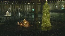 Il Papa accende l'albero di Natale thumbnail