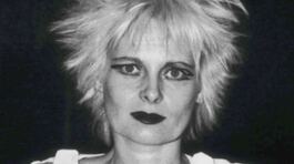La moda piange la sua regina punk thumbnail