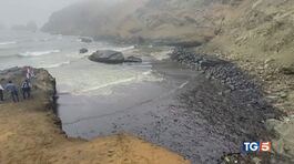 Perù, petrolio in mare dopo lo tsunami a Tonga thumbnail