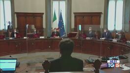 Covid, la curva scende Scuola, si cambia thumbnail