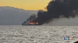 Fiamme sul traghetto in Grecia: "Un inferno" thumbnail