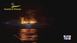Ancora 6 i dispersi del traghetto in fiamme thumbnail