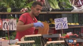 Prezzi alle stelle, sempre più poveri thumbnail