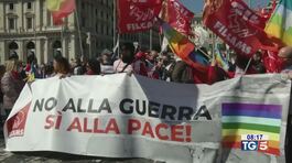 Nel mondo si manifesta contro la guerra thumbnail
