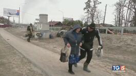 Bombe su chi fugge "Fermate la guerra!" thumbnail