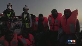 "Male i ricollocamenti ong rispettino regole" thumbnail