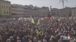 L'Europa in piazza contro la guerra thumbnail