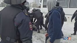 Dissenso e repressione "Quegli eroi in piazza" thumbnail