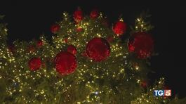 La magia del Natale tra luci e mercatini thumbnail