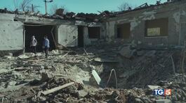 Città sotto le bombe Mariupol allo stremo thumbnail