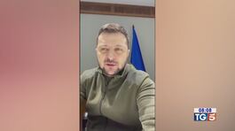 Da UE aiuti e sanzioni, Zelensky ringrazia thumbnail