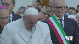 Il dolore del Papa che invoca la pace thumbnail