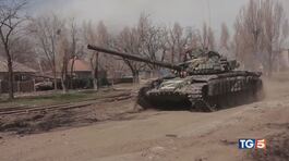 Attacco a Mariupol "Migliaia di vittime" thumbnail